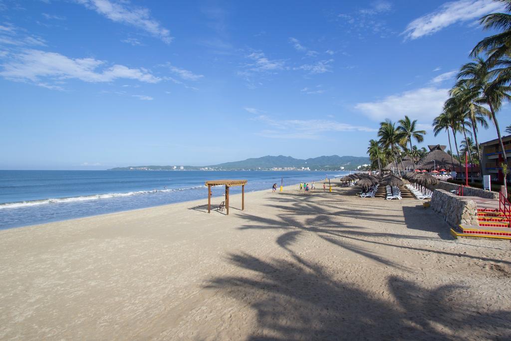 Grand Decameron Complex Bucerias, A Trademark All-Inclusive Resort Exterior photo